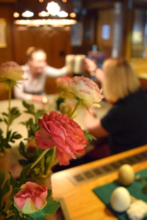 Hotel Gasthof Zum Lowen Velburg Eksteriør billede