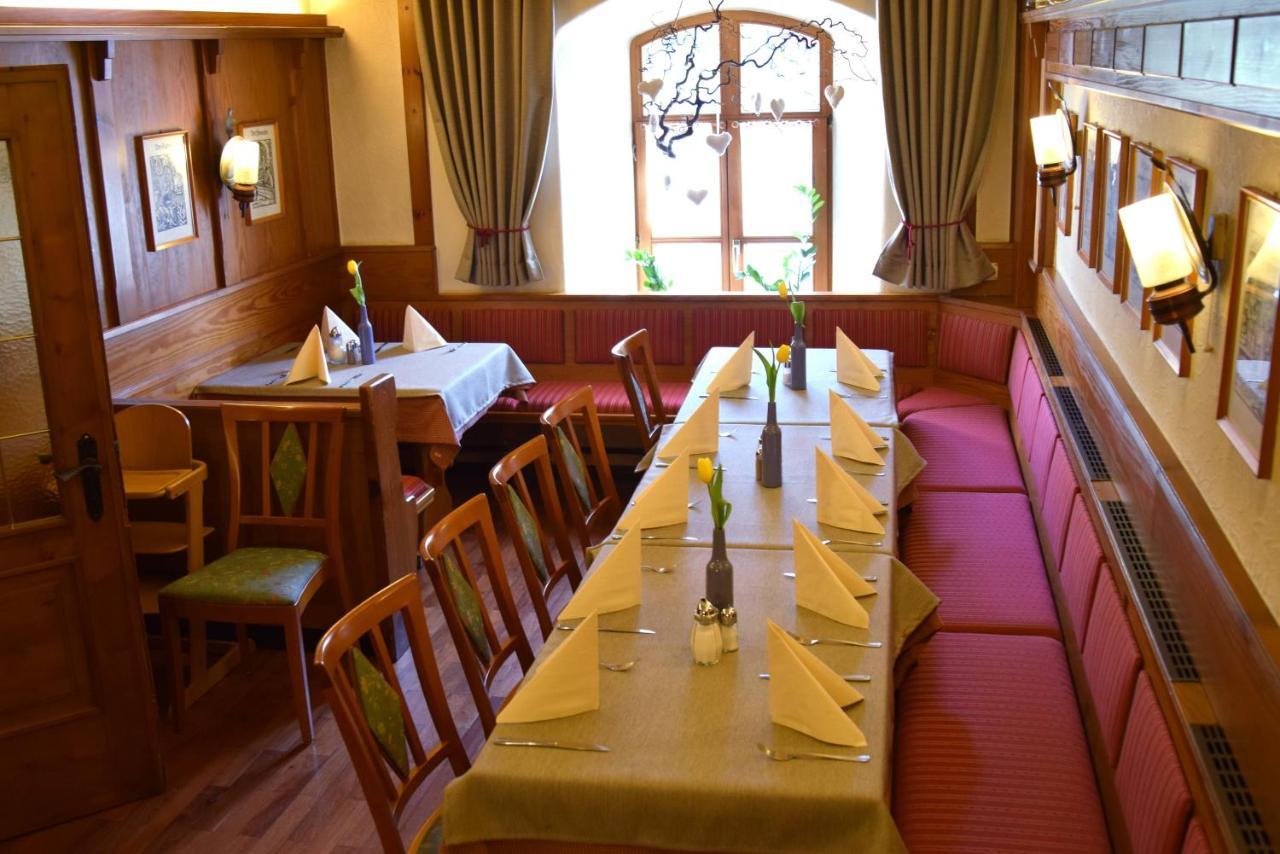 Hotel Gasthof Zum Loewen Velburg Eksteriør billede
