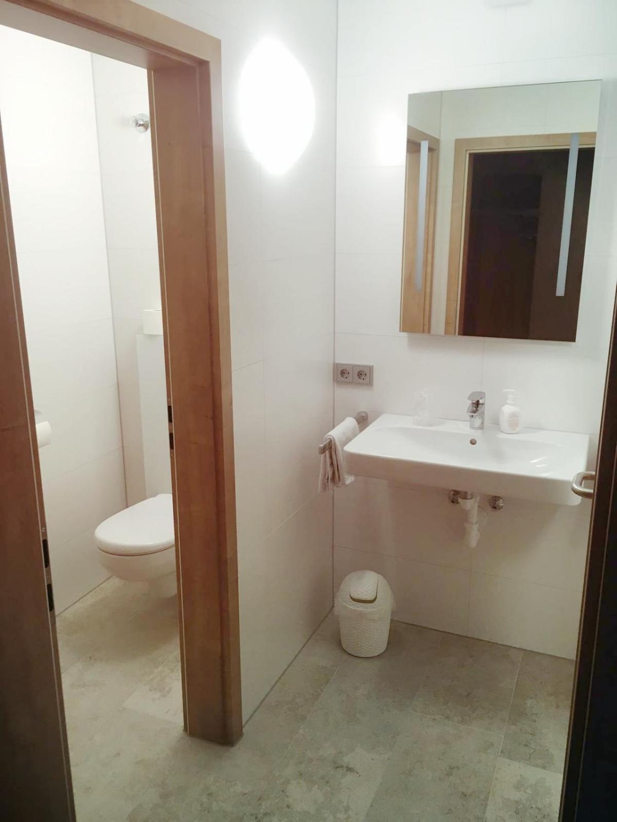Hotel Gasthof Zum Loewen Velburg Værelse billede